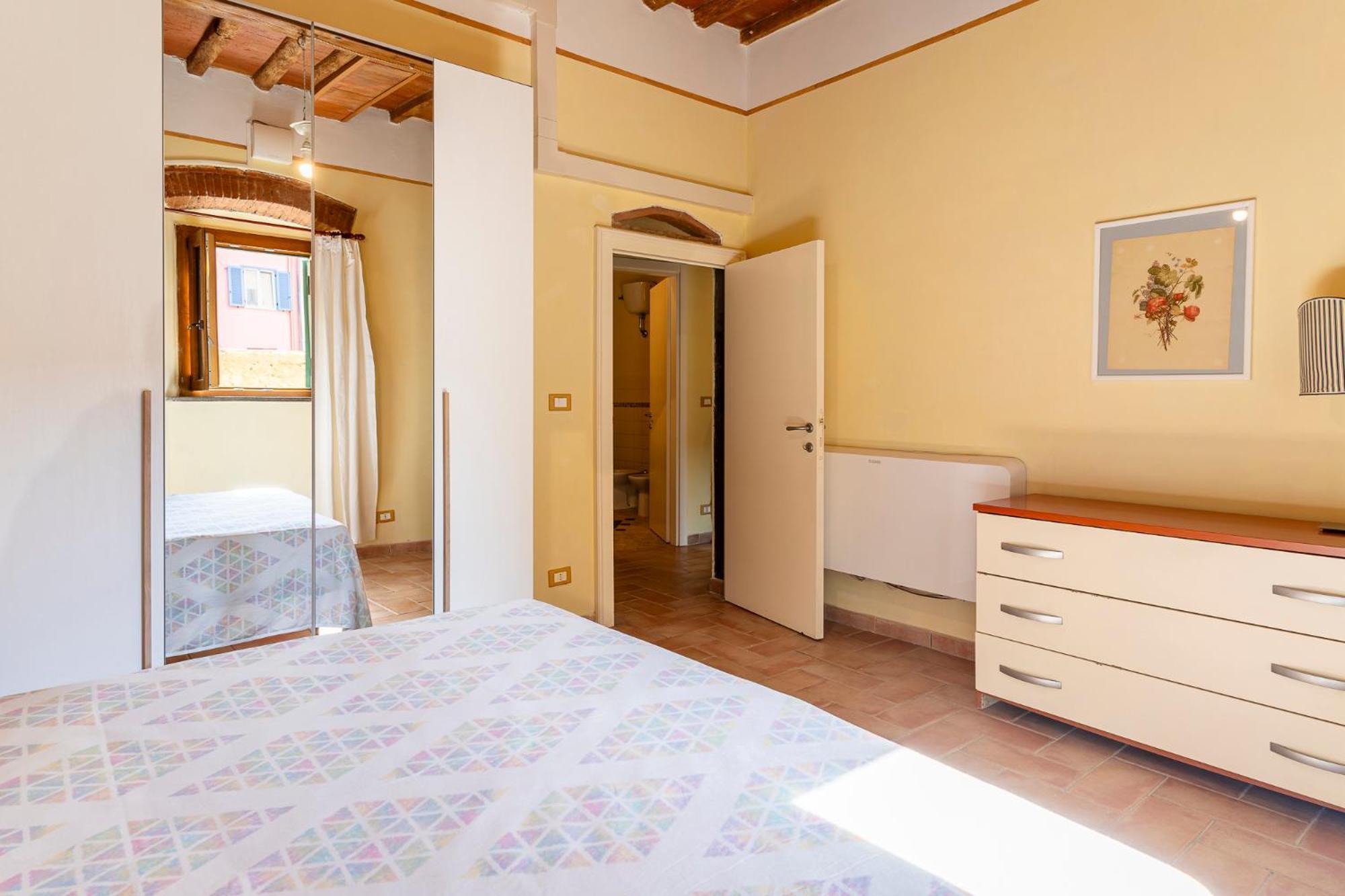 Livorno Yellow Apartament Near The Sea Екстер'єр фото